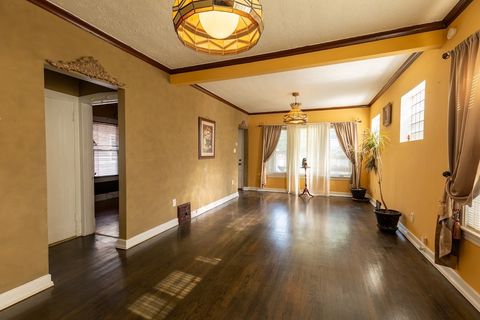 Tiny photo for 6840 29th Place, Berwyn, IL 60402 (MLS # 12502394)