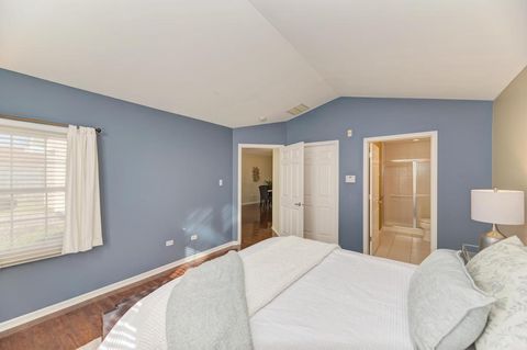 Tiny photo for 833 HAVENSHIRE Road #833, Naperville, IL 60565 (MLS # 12608134)