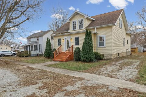 Tiny photo for 113 E Columbus Street, Sibley, IL 61773 (MLS # 12538281)