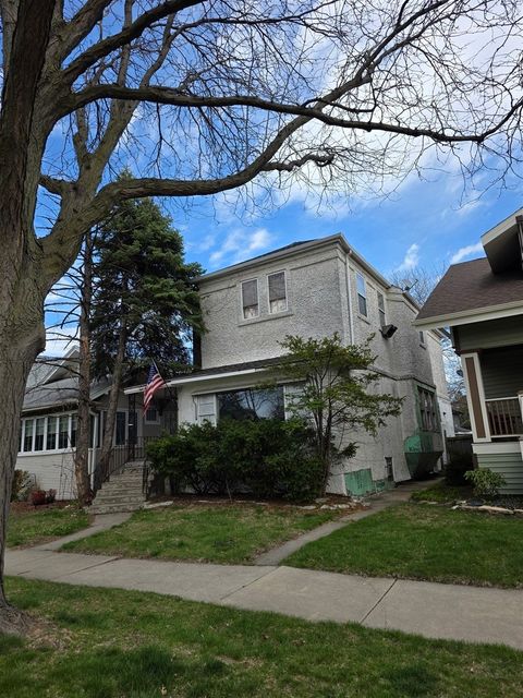 Tiny photo for 828 N Ridgeland Avenue, Oak Park, IL 60302 (MLS # 12631369)
