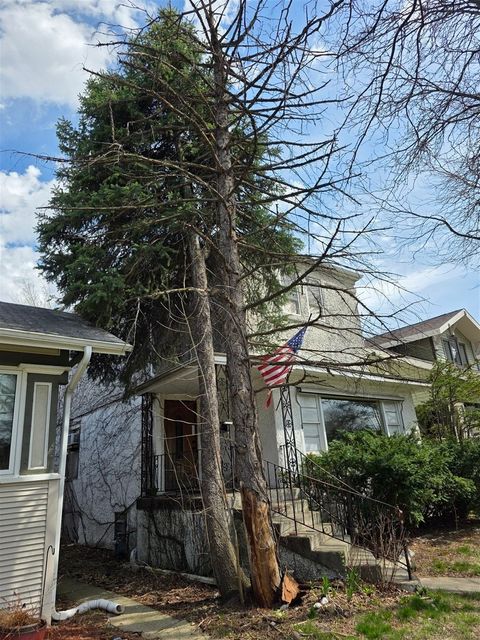 Tiny photo for 828 N Ridgeland Avenue, Oak Park, IL 60302 (MLS # 12631369)