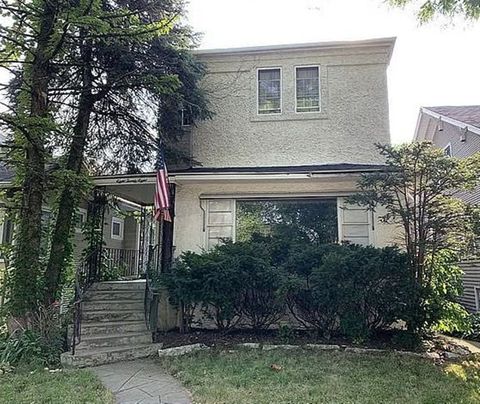 Photo of 828 N Ridgeland Avenue, Oak Park, IL 60302 (MLS # 12631369)