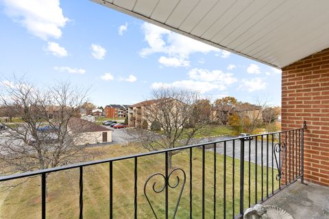 Tiny photo for 9860 W 153rd Street #312, Orland Park, IL 60462 (MLS # 12515896)