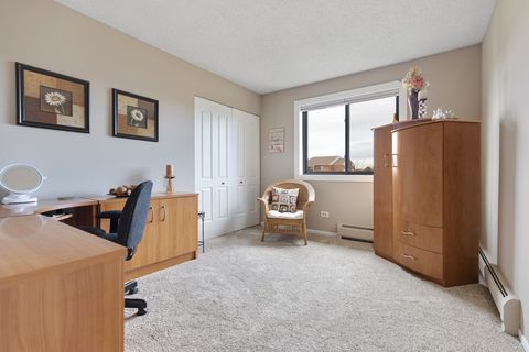 Tiny photo for 9860 W 153rd Street #312, Orland Park, IL 60462 (MLS # 12515896)