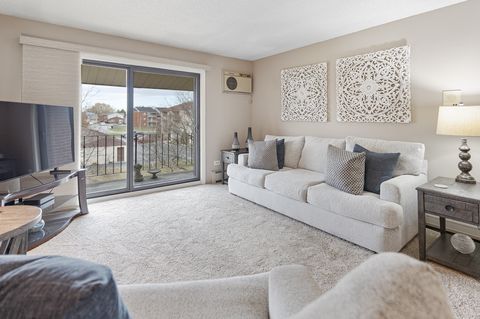 Tiny photo for 9860 W 153rd Street #312, Orland Park, IL 60462 (MLS # 12515896)