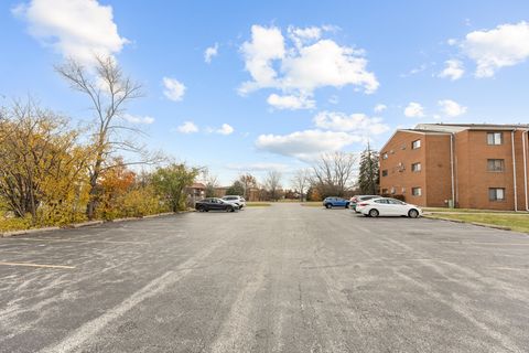 Tiny photo for 9860 W 153rd Street #312, Orland Park, IL 60462 (MLS # 12515896)