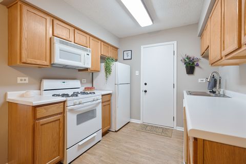 Tiny photo for 9860 W 153rd Street #312, Orland Park, IL 60462 (MLS # 12515896)