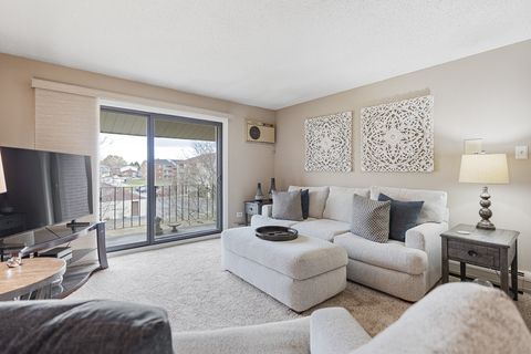 Tiny photo for 9860 W 153rd Street #312, Orland Park, IL 60462 (MLS # 12515896)