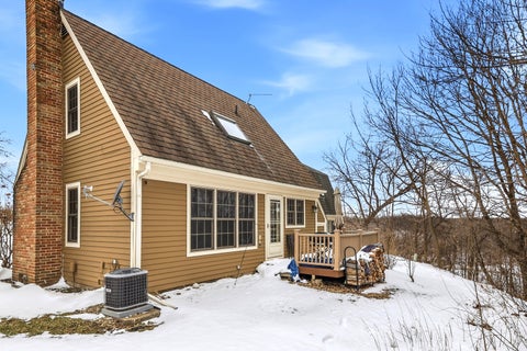 Tiny photo for 7 Settler Lane, Galena, IL 61036 (MLS # 12594838)