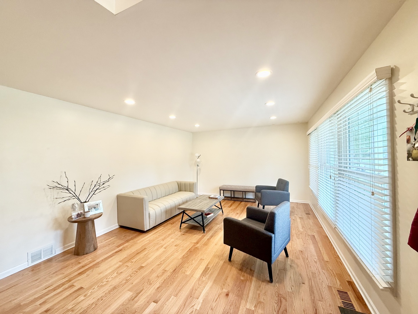 1046 Crestfield Avenue