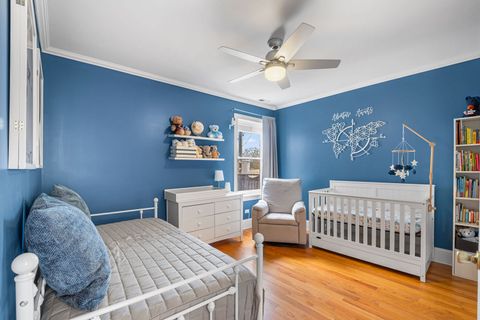 Tiny photo for 2016 W Farragut Avenue #3, Chicago, IL 60625 (MLS # 12622317)
