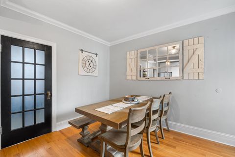 Tiny photo for 2016 W Farragut Avenue #3, Chicago, IL 60625 (MLS # 12622317)