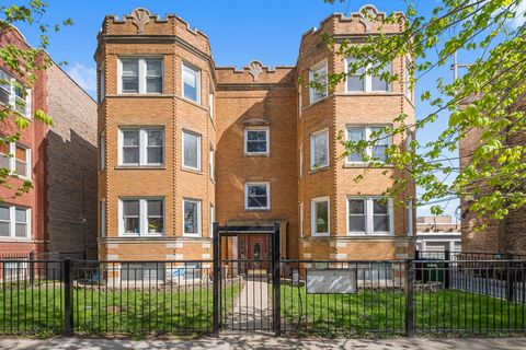Photo of 2016 W Farragut Avenue #3, Chicago, IL 60625 (MLS # 12622317)