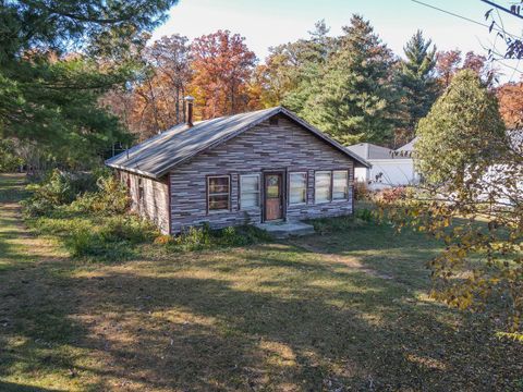 Photo of 2863 Shadow Lawn, Momence, IL 60954 (MLS # 12513827)