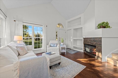 Tiny photo for 1320 Georgetown Drive, Batavia, IL 60510 (MLS # 12502722)