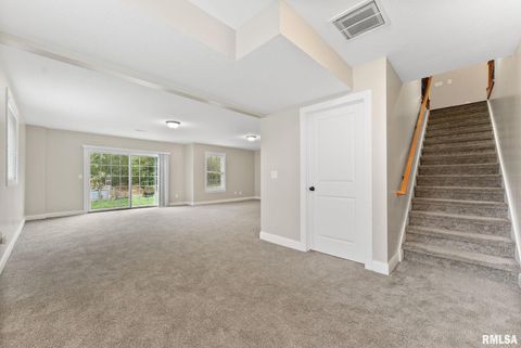 Tiny photo for 17 Greystone Court, Le Claire, IA 52753 (MLS # QC4268757)