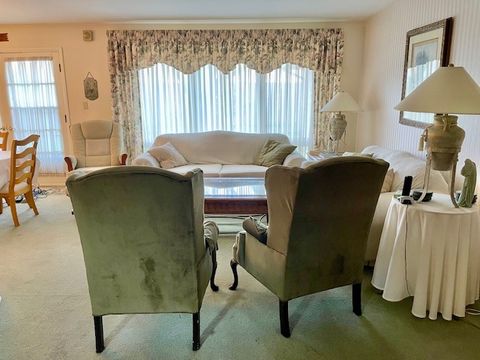 Tiny photo for 700 Longview Drive, Countryside, IL 60525 (MLS # 12590577)