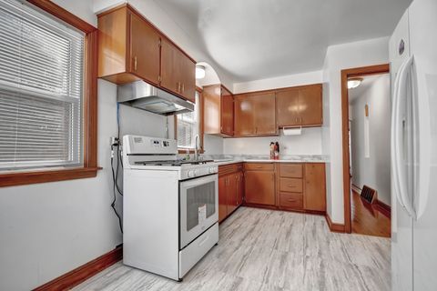 Tiny photo for 9041 S East End Avenue, Chicago, IL 60617 (MLS # 12473950)