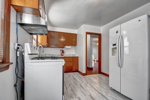 Tiny photo for 9041 S East End Avenue, Chicago, IL 60617 (MLS # 12473950)