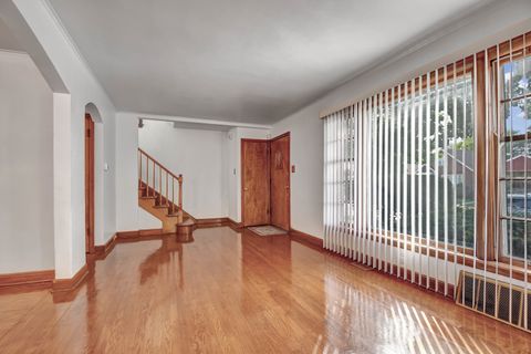 Tiny photo for 9041 S East End Avenue, Chicago, IL 60617 (MLS # 12473950)