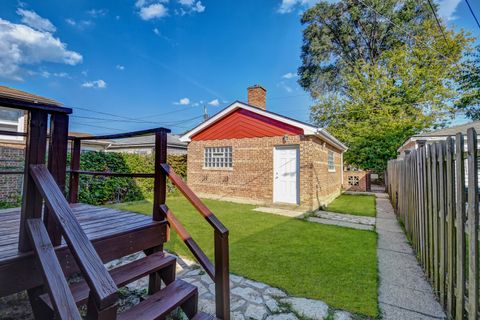 Tiny photo for 9041 S East End Avenue, Chicago, IL 60617 (MLS # 12473950)