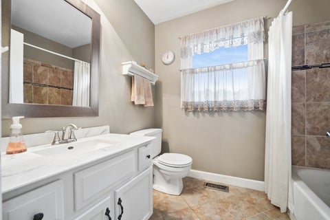 Tiny photo for 11N583 Howard Avenue, Elgin, IL 60124 (MLS # 12741716)