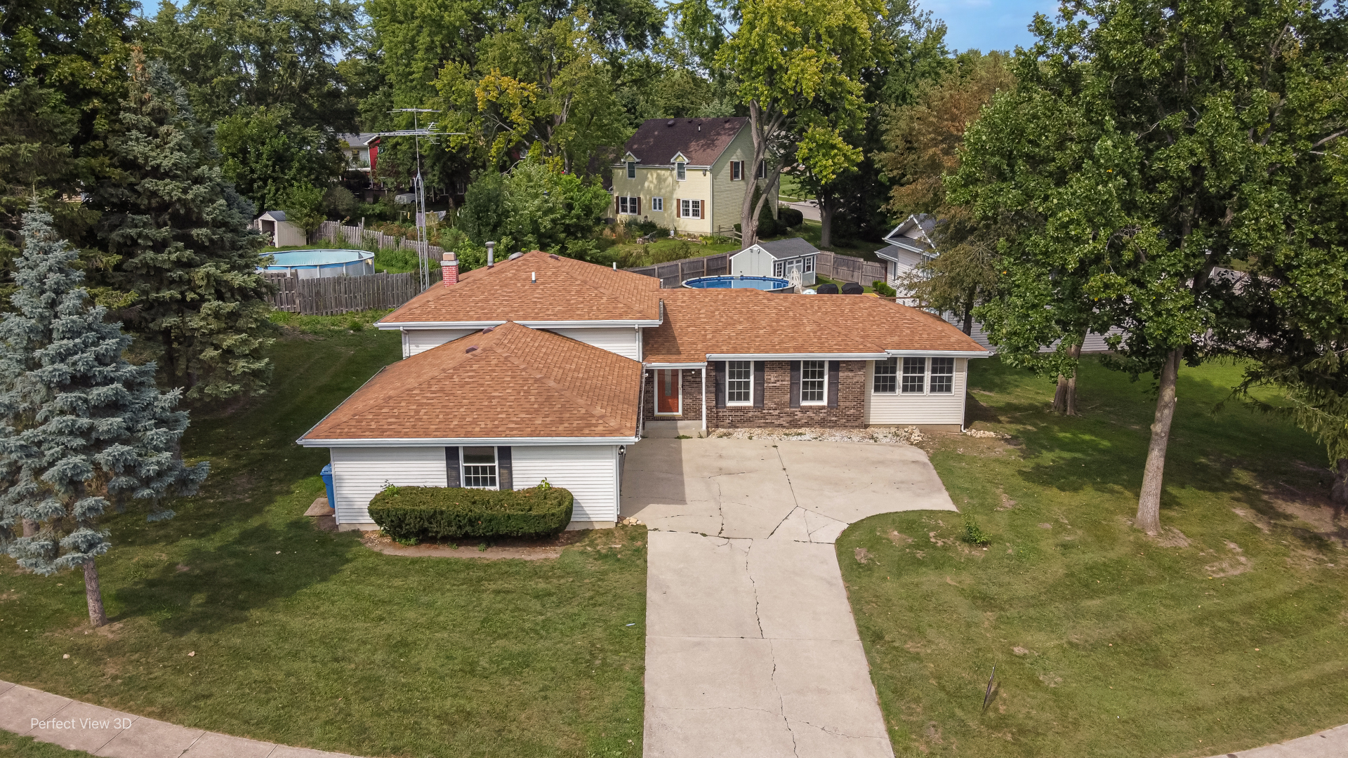 102 Hickory Lane
