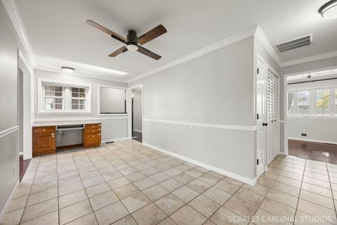 Tiny photo for 619 Oakton Street, Elk Grove Village, IL 60007 (MLS # 12490307)