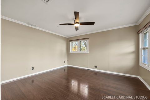 Tiny photo for 619 Oakton Street, Elk Grove Village, IL 60007 (MLS # 12490307)