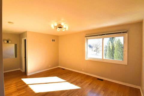 Tiny photo for 631 Schooner Point, Schaumburg, IL 60194 (MLS # 12581773)