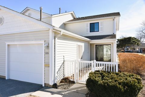 Photo of 631 Schooner Point, Schaumburg, IL 60194 (MLS # 12581773)