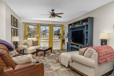 Tiny photo for 1013 Fitzwilliam Way, North Aurora, IL 60542 (MLS # 12558642)