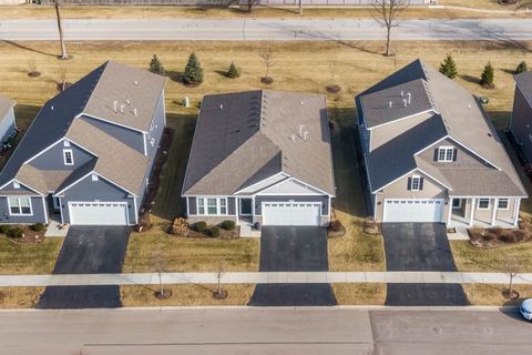 Tiny photo for 1013 Fitzwilliam Way, North Aurora, IL 60542 (MLS # 12558642)