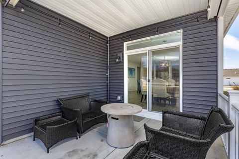 Tiny photo for 1013 Fitzwilliam Way, North Aurora, IL 60542 (MLS # 12558642)