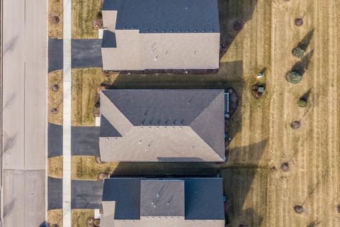 Tiny photo for 1013 Fitzwilliam Way, North Aurora, IL 60542 (MLS # 12558642)