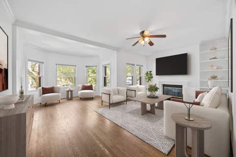 Tiny photo for 4215 N SHERIDAN Road #1N, Chicago, IL 60613 (MLS # 12727470)