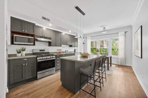 Tiny photo for 4215 N SHERIDAN Road #1N, Chicago, IL 60613 (MLS # 12727470)