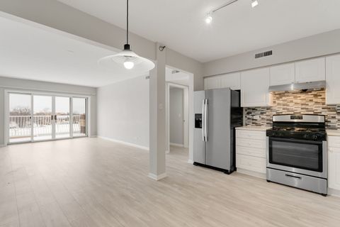 Tiny photo for 7091 W Touhy Avenue #505, Niles, IL 60714 (MLS # 12592621)