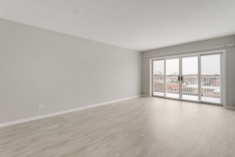 Tiny photo for 7091 W Touhy Avenue #505, Niles, IL 60714 (MLS # 12592621)