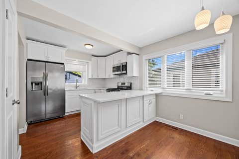 Tiny photo for 337 Sheldon Avenue, Downers Grove, IL 60515 (MLS # 12738029)