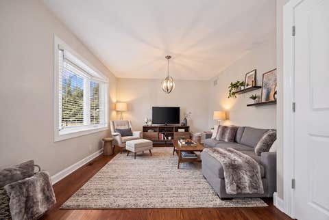 Tiny photo for 337 Sheldon Avenue, Downers Grove, IL 60515 (MLS # 12738029)