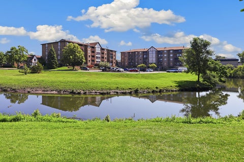 Tiny photo for 10420 Circle Drive #24B, Oak Lawn, IL 60453 (MLS # 12732155)