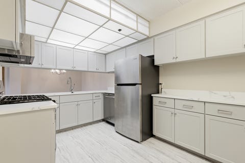 Tiny photo for 10420 Circle Drive #24B, Oak Lawn, IL 60453 (MLS # 12732155)