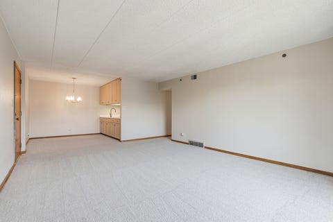 Tiny photo for 10420 Circle Drive #24B, Oak Lawn, IL 60453 (MLS # 12732155)