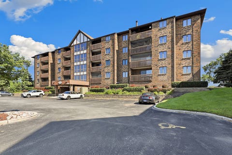 Photo of 10420 Circle Drive #24B, Oak Lawn, IL 60453 (MLS # 12732155)