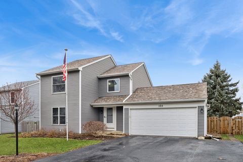 Tiny photo for 105 Red Cedar Drive, Streamwood, IL 60107 (MLS # 12584600)