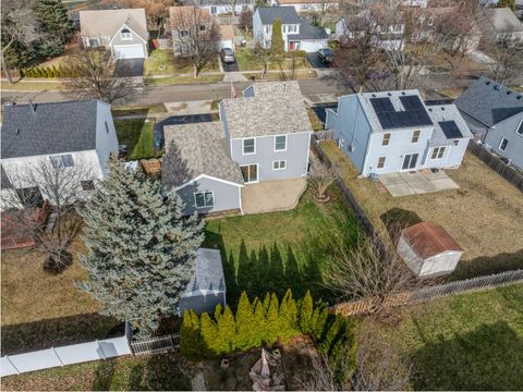 Tiny photo for 105 Red Cedar Drive, Streamwood, IL 60107 (MLS # 12584600)