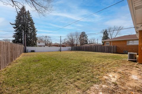 Tiny photo for 823 E 163rd Street, South Holland, IL 60473 (MLS # 12581624)