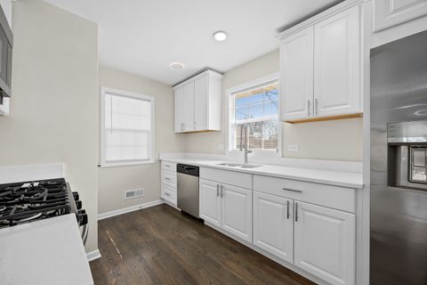 Tiny photo for 823 E 163rd Street, South Holland, IL 60473 (MLS # 12581624)