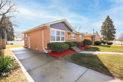 Tiny photo for 823 E 163rd Street, South Holland, IL 60473 (MLS # 12581624)